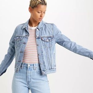Levi’s original trucker denim jacket Light wash